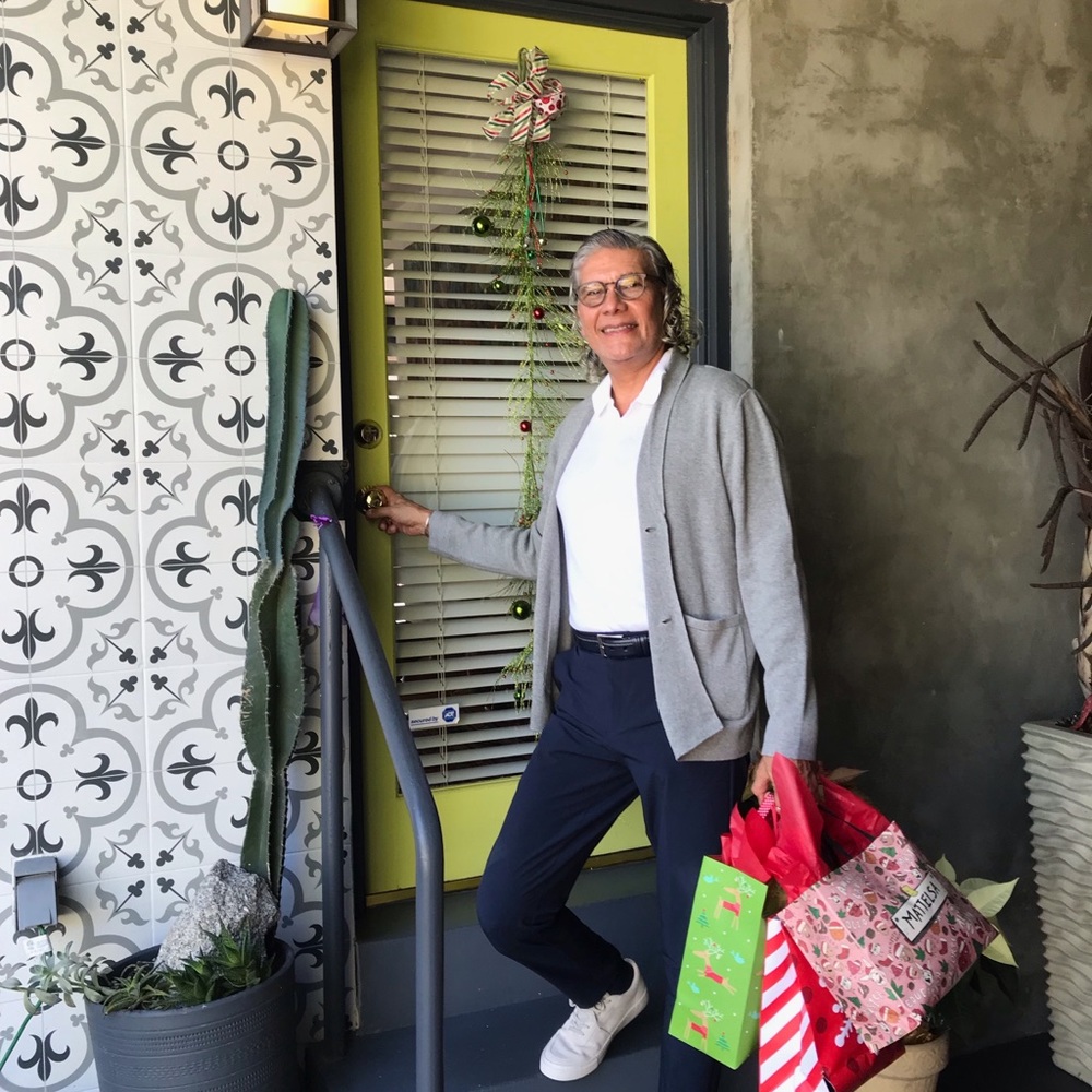 Meet your Posher, Juancarlos